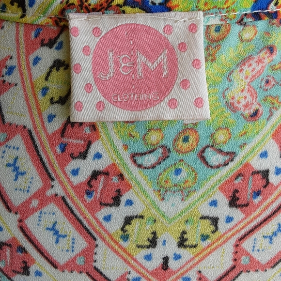 Colorful Patterned Women's Top - Picture 7 of 7